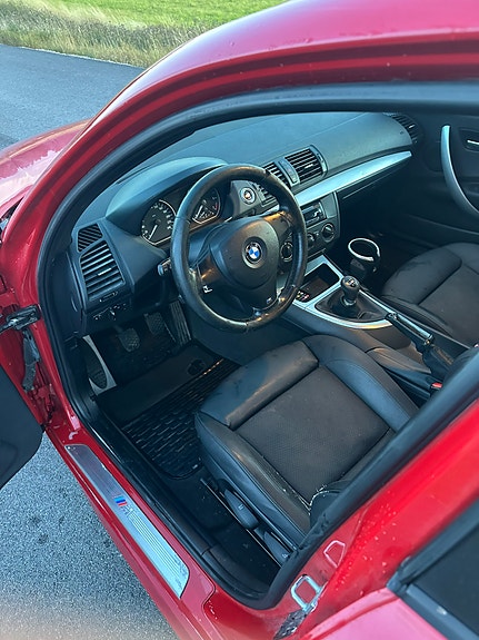 BMW 120i 6 of 7