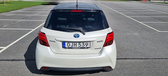 Toyota Yaris 14 of 14