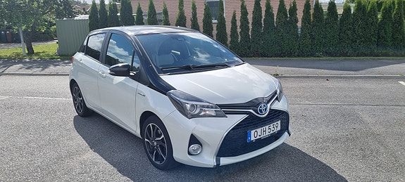 Toyota Yaris 6 of 14