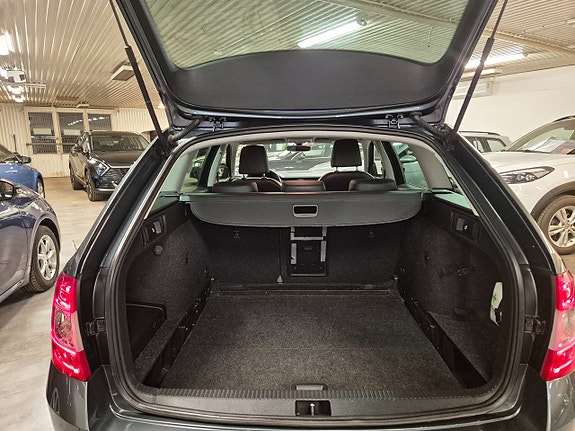 Skoda Octavia 16 of 23