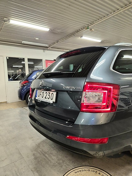 Skoda Octavia 6 of 23