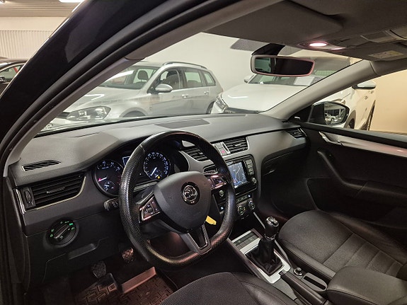 Skoda Octavia 10 of 23