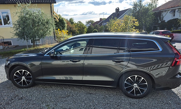 Volvo V60 4 of 22