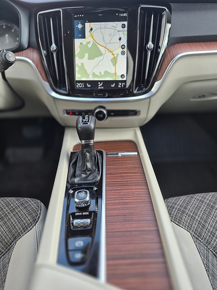 Volvo V60 14 of 22