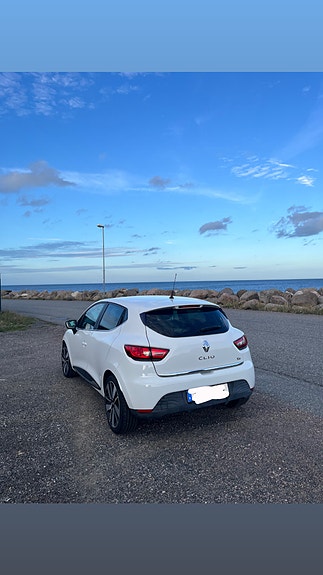 Renault Clio 2 of 10