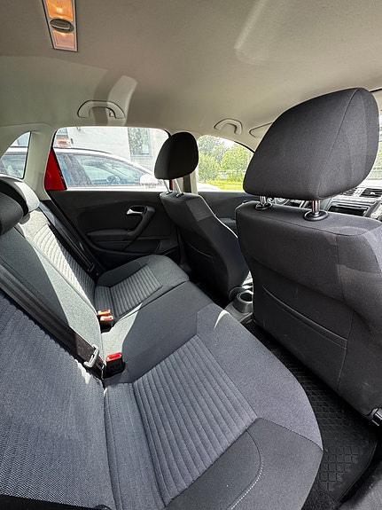 Volkswagen Polo 10 of 12