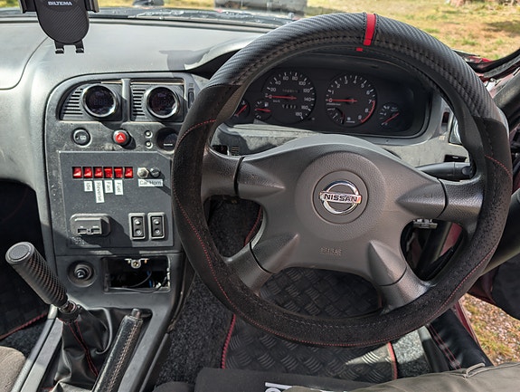 Nissan Skyline 9 of 10