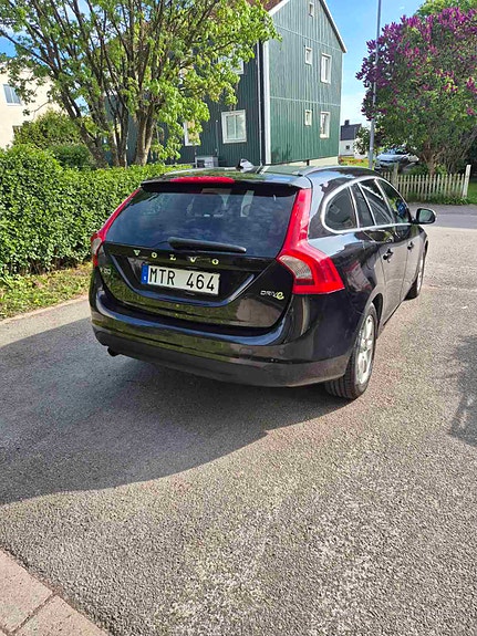 Volvo V60 4 of 4