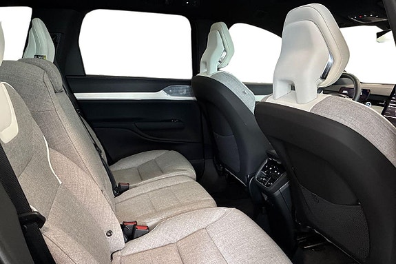 Volvo EX90 9 of 25