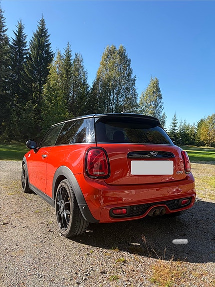 MINI Cooper S 2 of 11