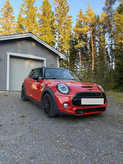 MINI Cooper S 3 of 11