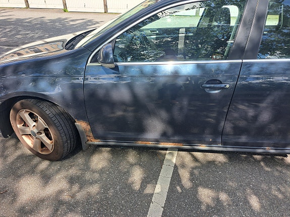 Volkswagen Golf V 4 of 6