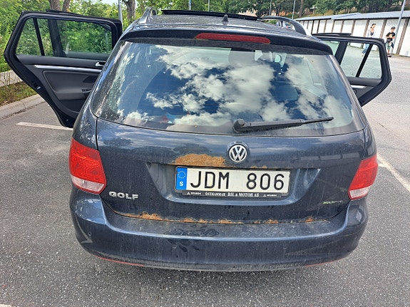 Volkswagen Golf V 3 of 6