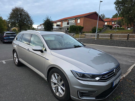Volkswagen Passat 3 of 5