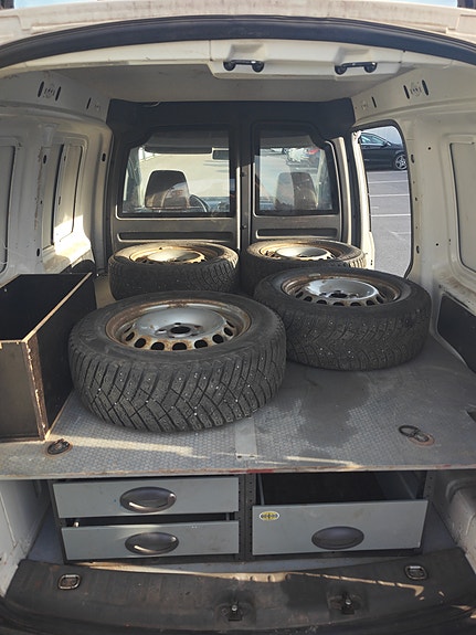 Volkswagen Caddy 3 of 7