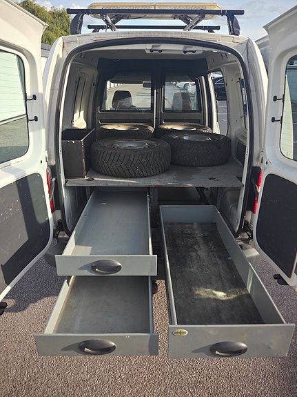 Volkswagen Caddy 4 of 7