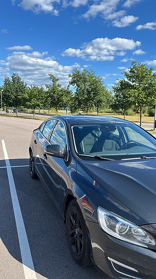 Volvo S60 4 of 9