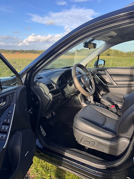 Subaru Forester 5 of 11