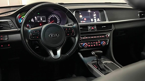 Kia Optima 8 of 30