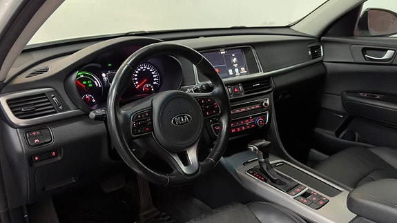 Kia Optima 4 of 30