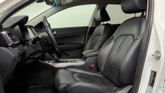 Kia Optima 6 of 30