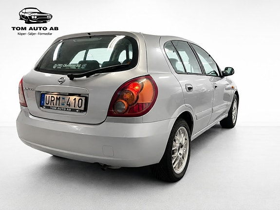 Nissan Almera 5 of 19