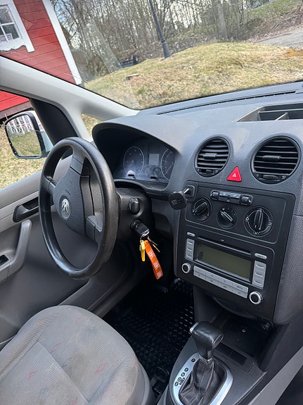 Volkswagen Caddy Maxi 3 of 4
