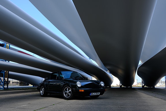 Porsche 911 S 2 of 13