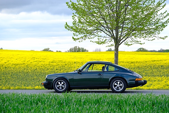 Porsche 911 S 5 of 13