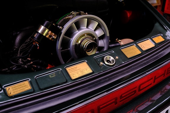 Porsche 911 S 4 of 13