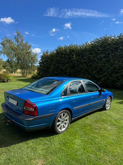 Volvo S80 3 of 5