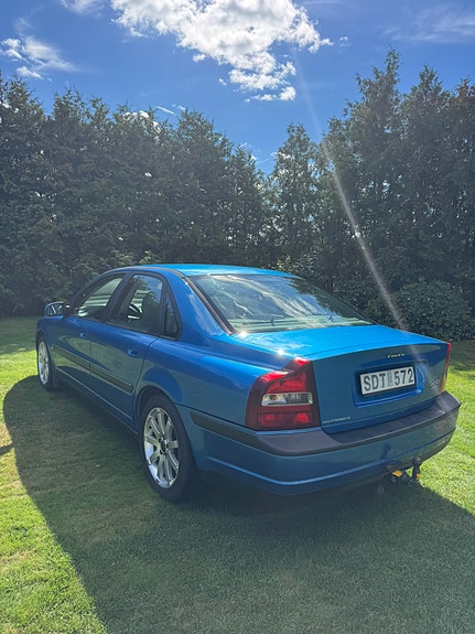 Volvo S80 2 of 5