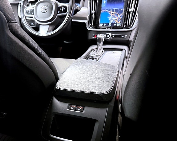 Volvo V90 11 of 15