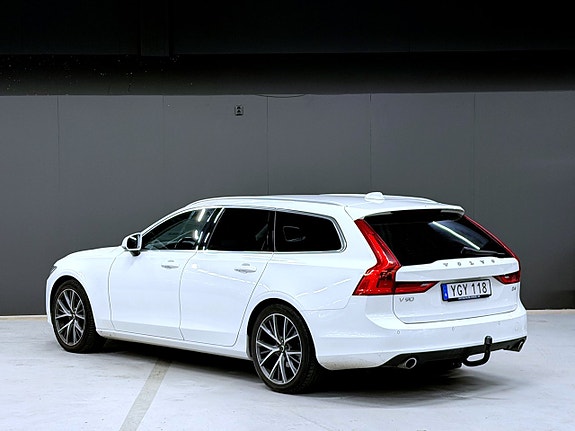 Volvo V90 8 of 15
