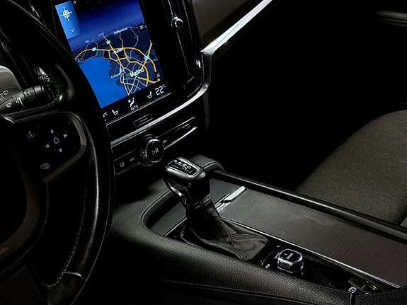 Volvo V90 5 of 15
