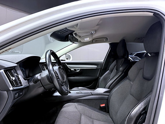Volvo V90 7 of 15