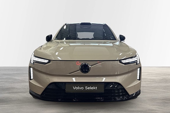Volvo EX90 9 of 28