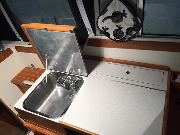 Nimbus 2600, Volvo Penta D3 130A 7 of 15