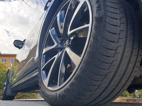 Volvo XC90 18 of 30