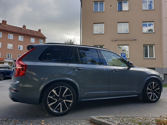 Volvo XC90 11 of 30