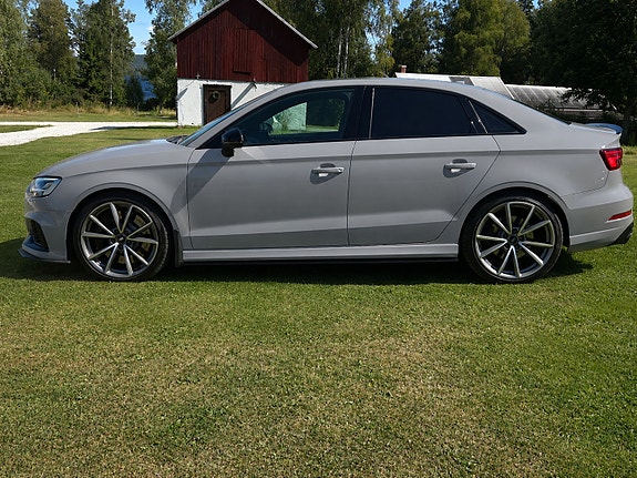 Audi RS3 5 of 9