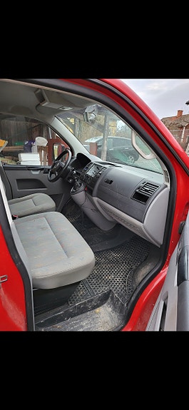 Volkswagen Transporter 2 of 3