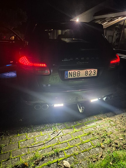 Porsche Cayenne 9 of 11
