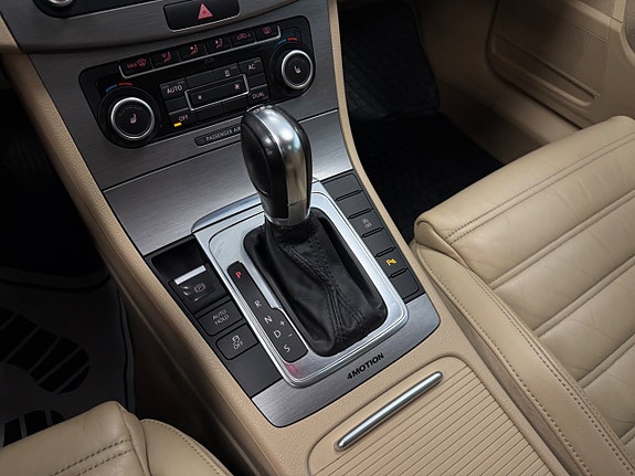 Volkswagen Passat 18 of 21