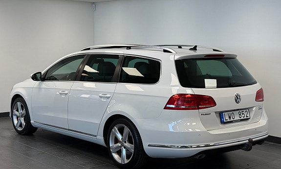 Volkswagen Passat 2 of 21