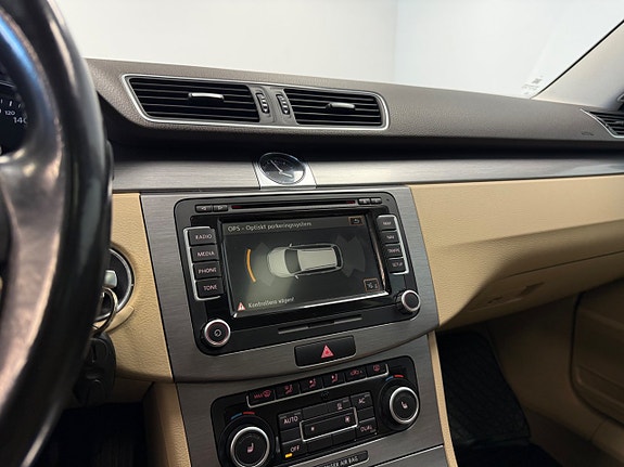 Volkswagen Passat 21 of 21