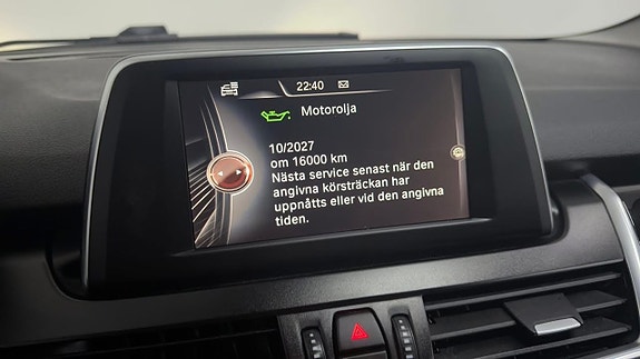 BMW 218d 27 of 30
