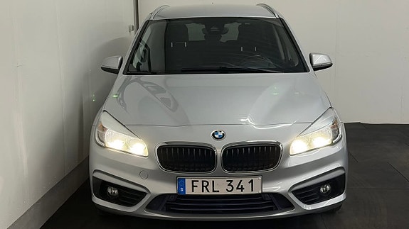 BMW 218d 3 of 30