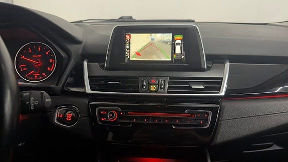 BMW 218d 20 of 30