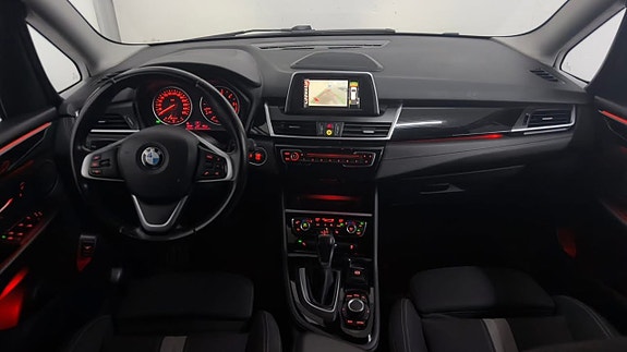BMW 218d 18 of 30